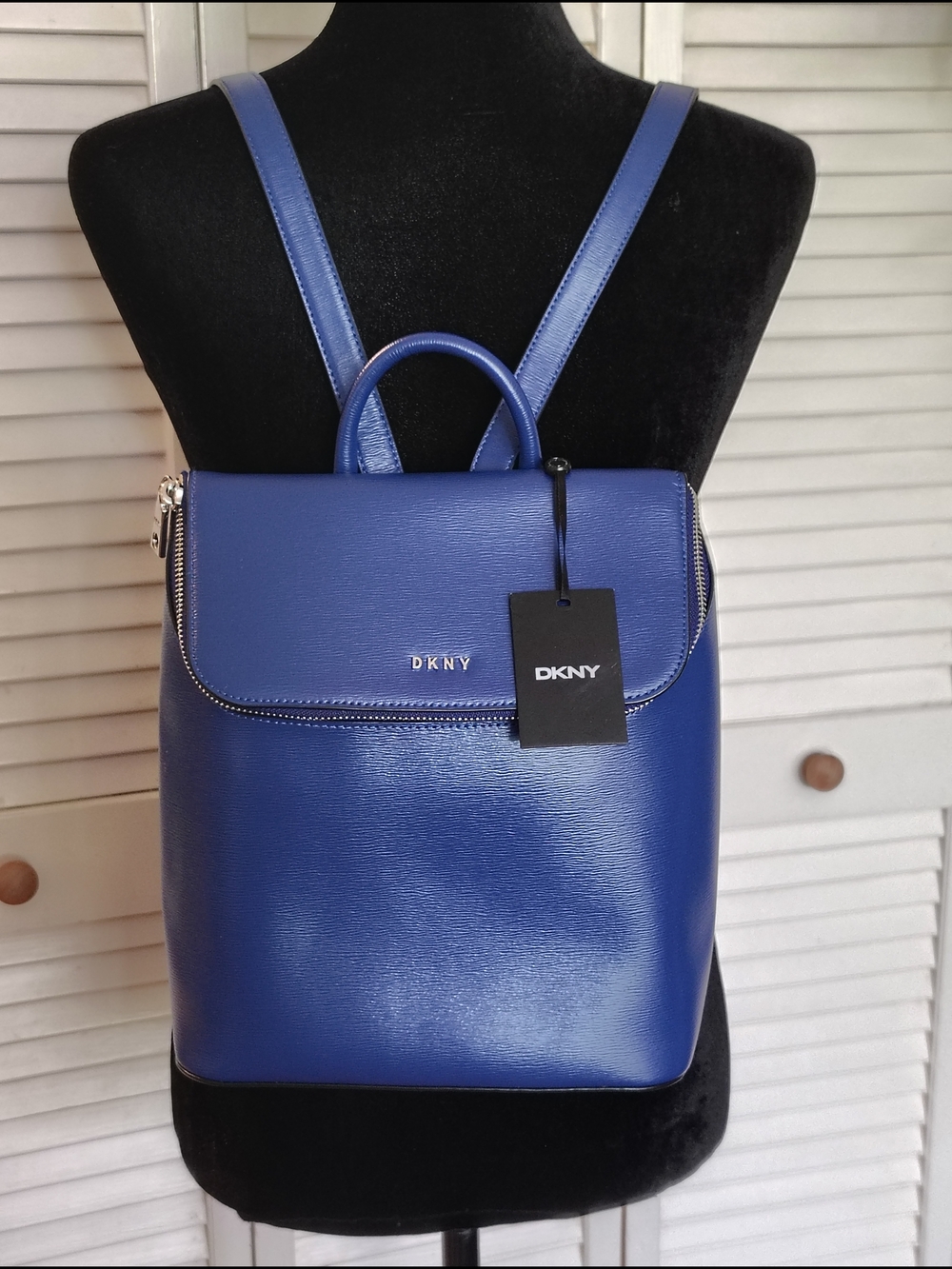 NWT - DKNY Bryant Blue Leather Zip-Trim Backpack - Size Os – NWT - Picture 3 of 11